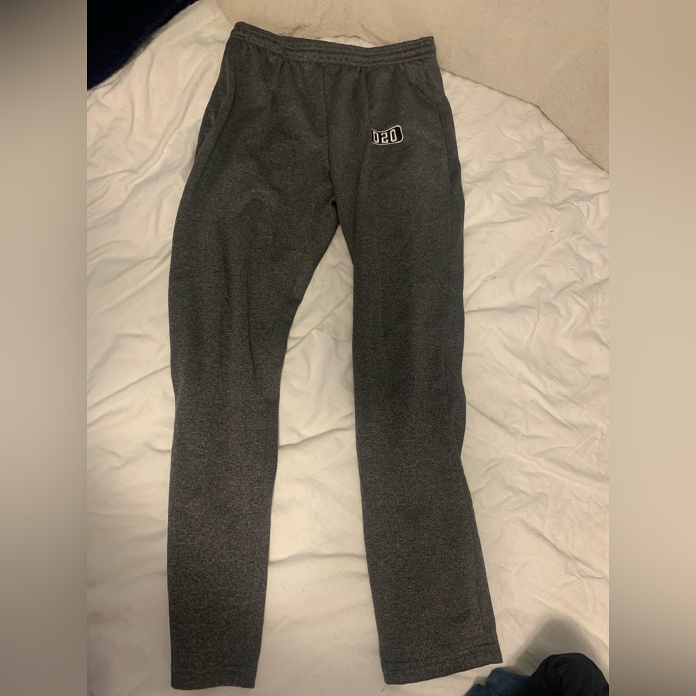 Women’s sweatpants with 2020 emblem